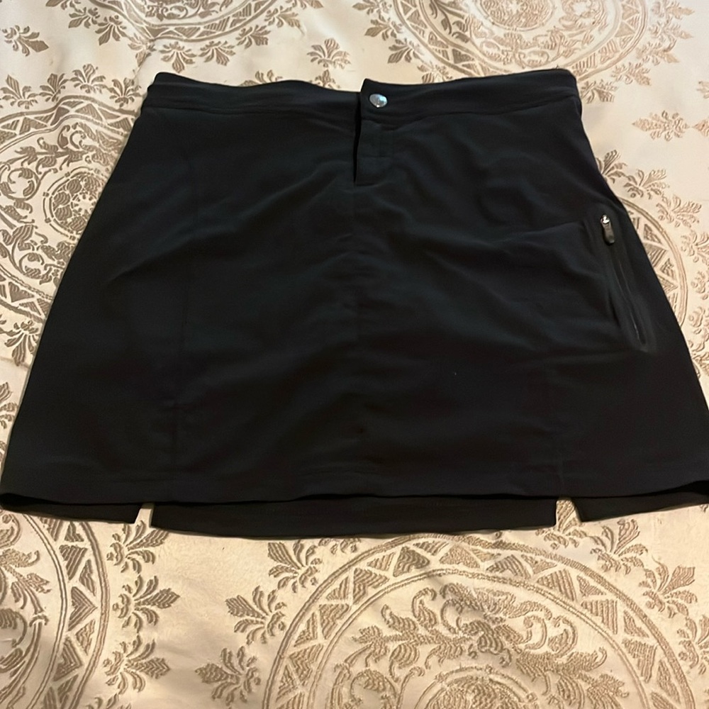 Columbia sports skort, size small, black
